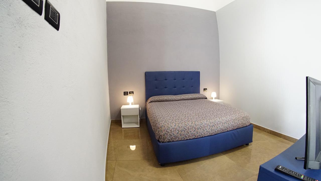 Beverello Suite Napels Buitenkant foto