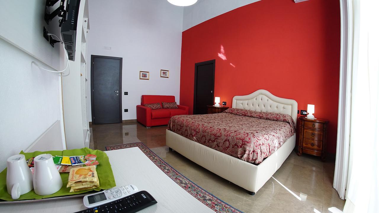 Beverello Suite Napels Buitenkant foto