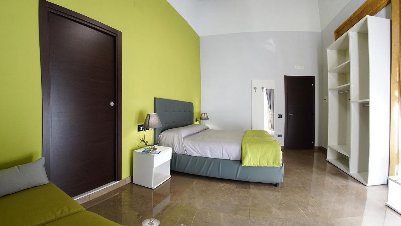 Beverello Suite Napels Buitenkant foto
