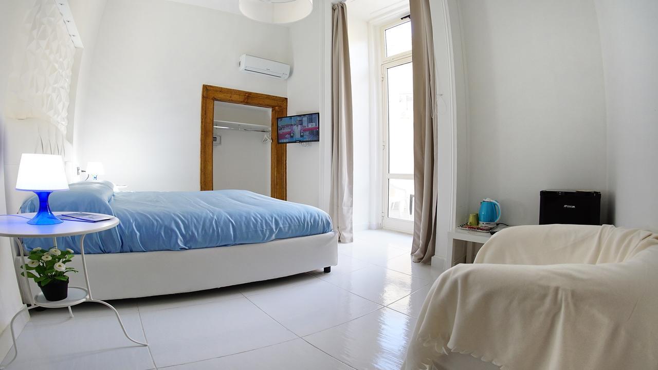 Beverello Suite Napels Buitenkant foto