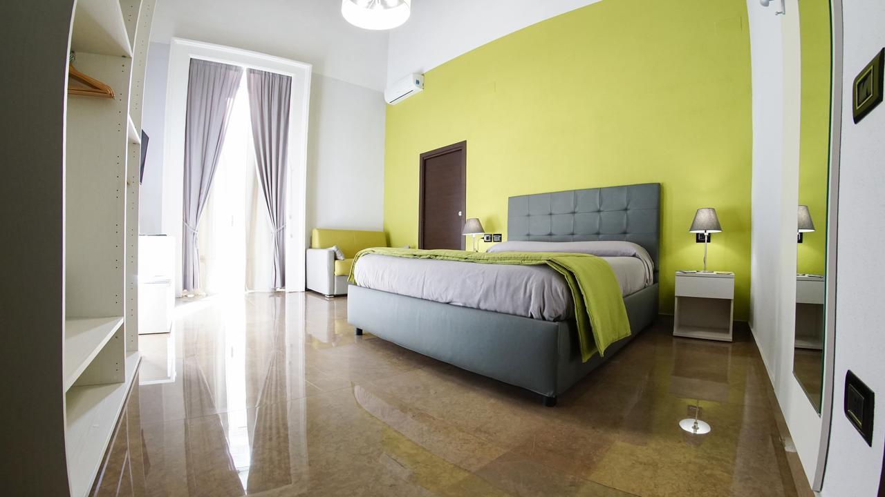 Beverello Suite Napels Buitenkant foto